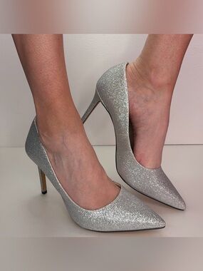 Vince Camuto Savilla